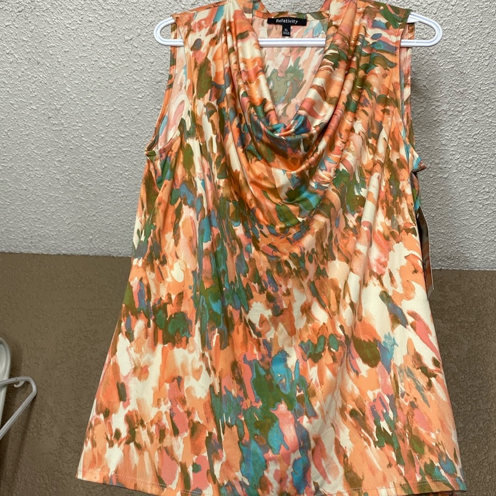 NWT Relativity Sleeveless Top